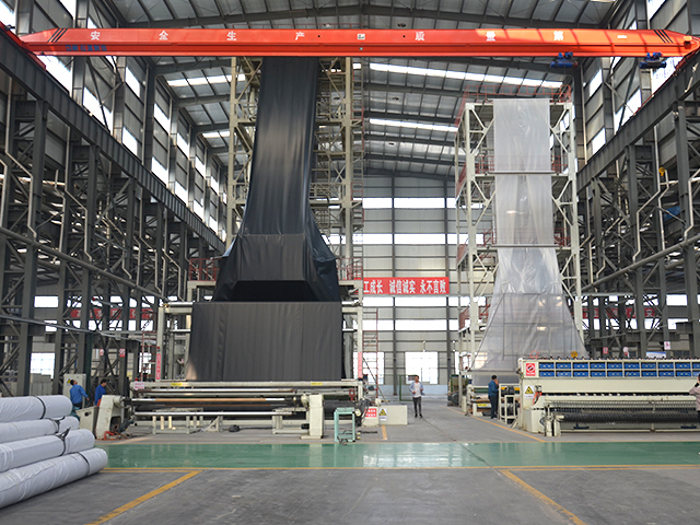 保障水產防滲土工膜熱熔焊接質量。 保障水產防滲土工膜熱熔焊接質量。